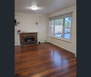 1/8 Bunnett Road, Knoxfield, Vic 3180 - Photo 6