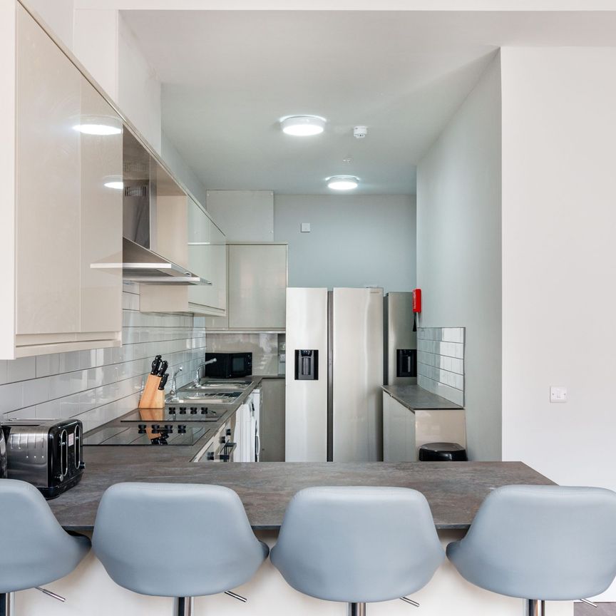 101P - Haymarket Terrace, Edinburgh, EH12 5LA - Photo 1