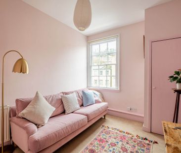 Walcot Buildings - Photo 2