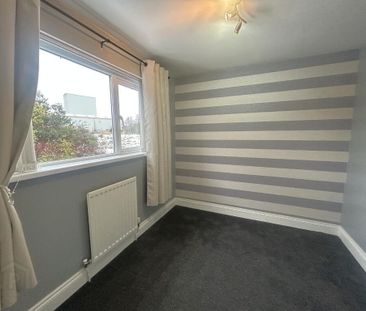 35 Caulside Park, Antrim, BT41 2DR - Photo 5