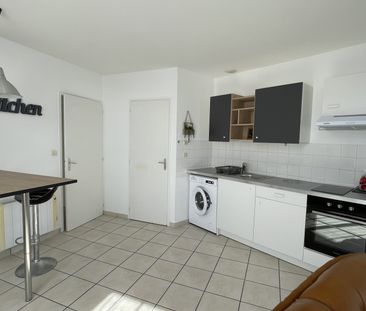 LA ROCHE-SUR-YON APPARTEMENT T2 MEUBLÉ A LOUER - Photo 4