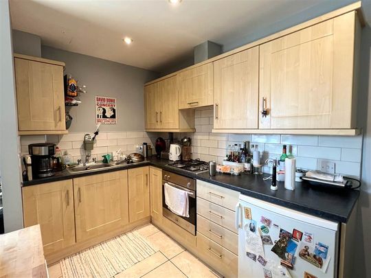 901 College Central, 4 College Avenue, Belfast, BT1 6BD - Photo 1
