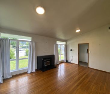 Warm & Sunny Family Home in Prime Location - Photo 5