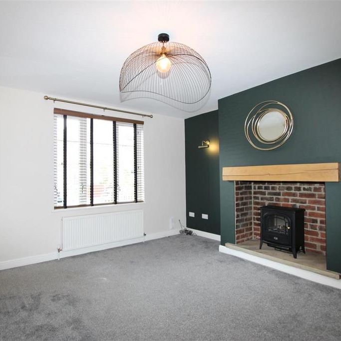 3 bedroom semi-detached house to rent - Photo 1