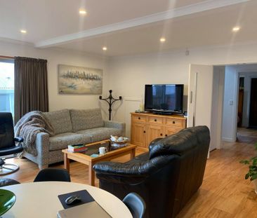 Glorious on Glenpark - Photo 6