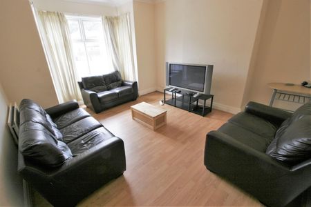 Ash Road, Headingley, Leeds, LS6 3HD - Photo 3