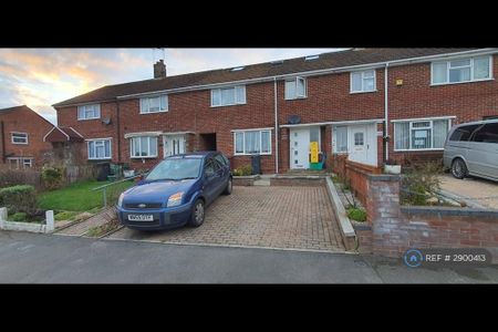 1 bedroom in a house share to rent - Photo 4