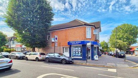 1 bedroom in a flat share to rent - Photo 4