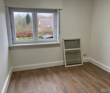 Instapklare woning te huur met 3 slaapkamers en tuin in centrum Tiegem - Photo 4