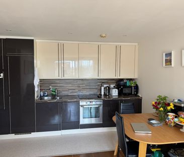 2 Bed Flat, Adana Building, SE13 - Photo 6