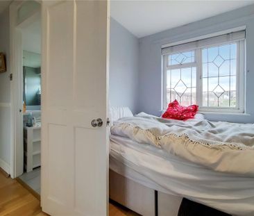 3 bedroom end of terrace house to rent - Photo 5