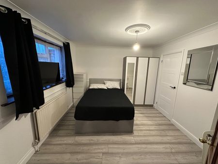 Studio Flat, Studio, E16 - Photo 2