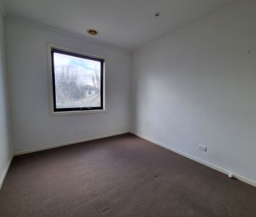 The Village Townhouse! - Photo 1