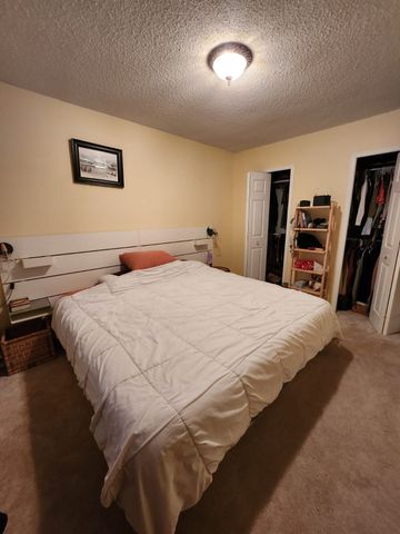 For Lease - 63 Bronte Crescent, Barrie, Ontario - Photo 2