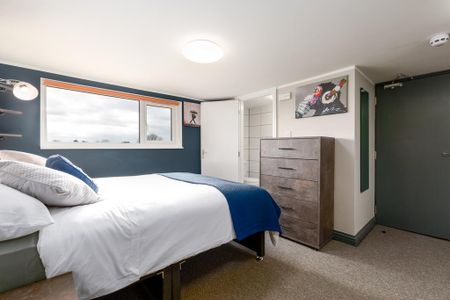 1 bedroom in a house share to rent - Photo 4