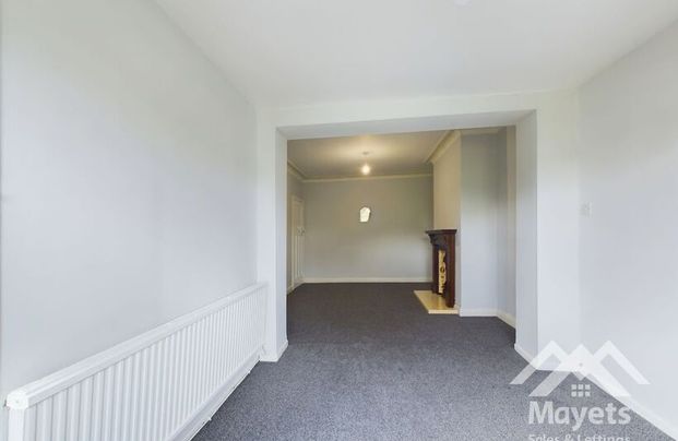 Whinney Lane, Blackburn - Photo 1