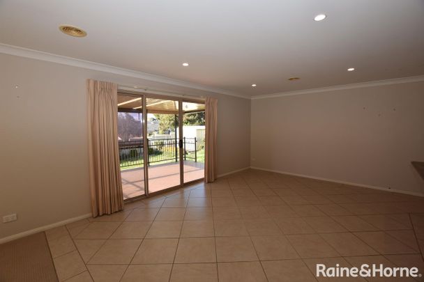 Family Home in Central North Orange, Designed for the Sun & It's Energy Efficient with Solar Panels - Photo 1