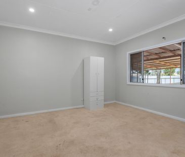 Positioned on a large block in the sought-after suburb of Victory H... - Photo 4