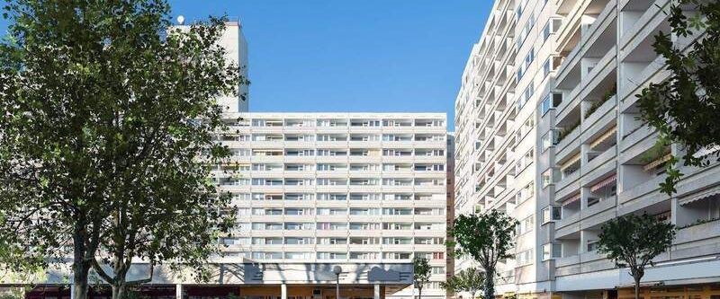 3-Zimmer Maisonette Wohnung mit fantastischem Weitblick und Badezimmer im Retro-Stil! - Photo 1