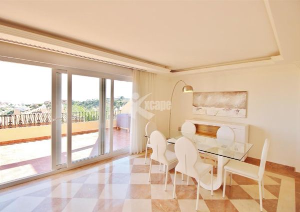 Luxury 2 bedrooms Penthouse Duplex for rent in Nueva Andalucia