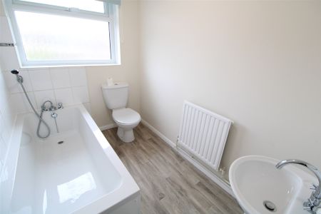 Gilberd Road, Colchester - Photo 5