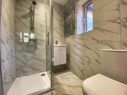 4 bedroom semi-detached house to rent - Photo 1