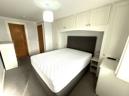 Flat 5, Hamilton Place - Photo 4