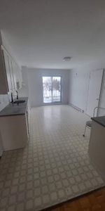 Beau Grand 4 1/2 propre à louer - Photo 3