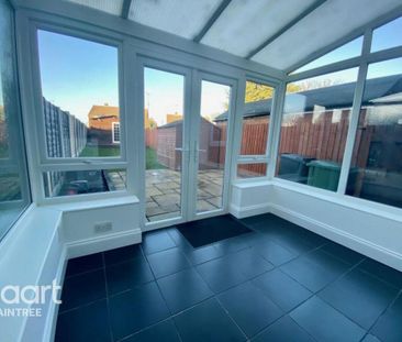 3 bedroom terraced house to rent - Photo 3