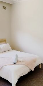 2 bedroom 1 bath - Photo 3