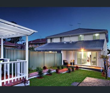 Well maintained 4 bedroom Duplex For Lease at Narwee - Photo 2