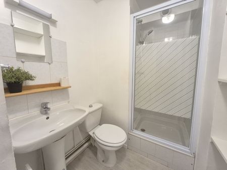 Location Appartement 1 pièce 18m² ARRAS 62000 - Photo 3