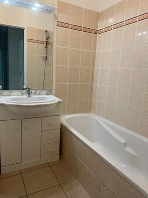 Location Appartement 3 pièces 53m² BRIGNOLES 83170 - Photo 1