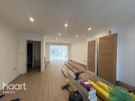 5 bedroom detached house to rent - Photo 4