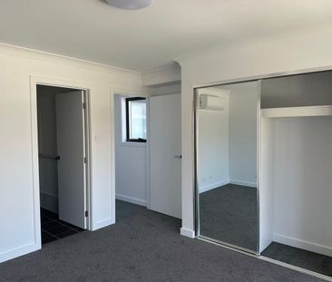 Brand New Townhouse – Modern & Move-In Ready - Photo 5