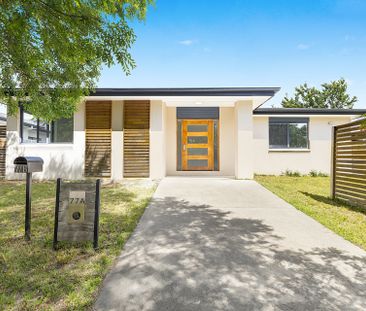 Near new. Family friendly. Easy care. - Photo 6