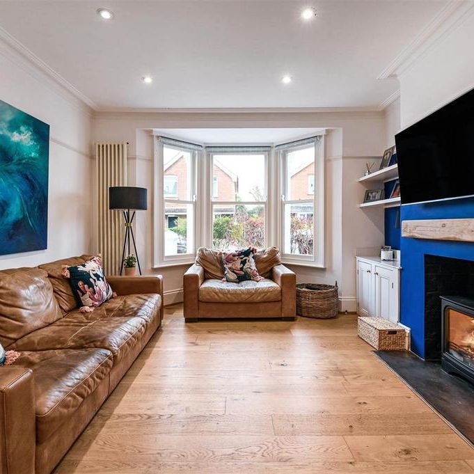 4 bedroom semi-detached house to rent - Photo 1