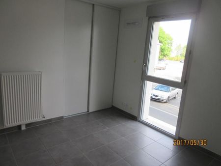 Location Appartement 2 pièces 40m² TOURS 37100 - Photo 4