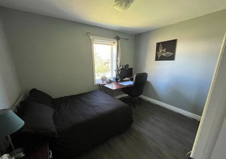 For Lease - 98 Flora Drive, Toronto, Ontario - Photo 4