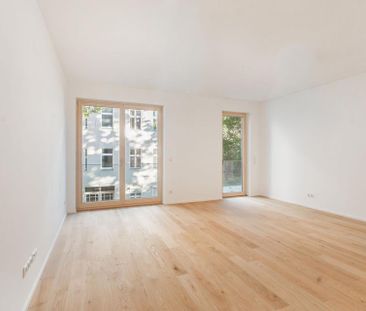 Ausgezeichnete 2-Zi.-Whg. mit EBK & Balkon - Photo 2