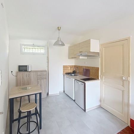 Apartment - Photo 3
