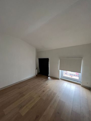 Location Appartement 4 pièces 117m² - Photo 3