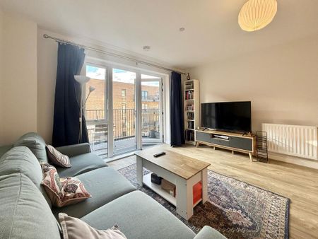 1 bedroom flat to rent - Photo 2