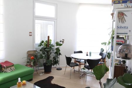 Lichtrijke, unieke woning (zeer centraal en rustig gelegen) - Photo 5