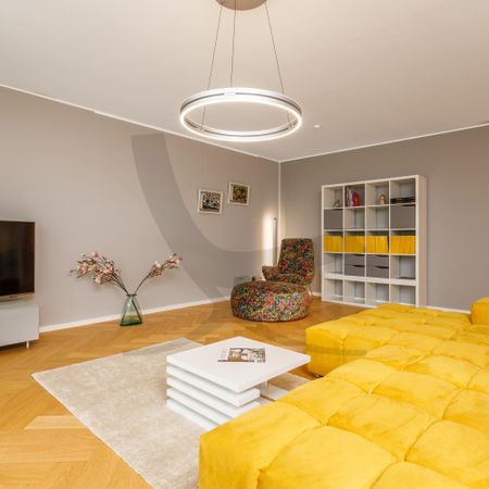 Modern Urban Living - Photo 2