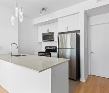 1 Bedroom - 688 Rue Notre-Dame Ouest, Montréal - Photo 2