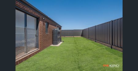 Luxury Four Bedroom House in Winter Valley! - Photo 2