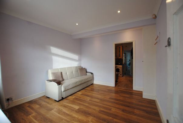 Howard Road, Dartford, London - Photo 1