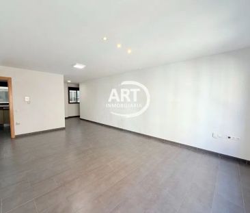 Alquiler de piso en Calle Vicente Badia - Photo 2