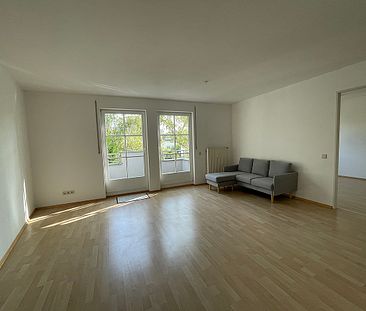 Zentral, hell & charmant: 2-Zimmer-Wohnung mit Balkon - Foto 4